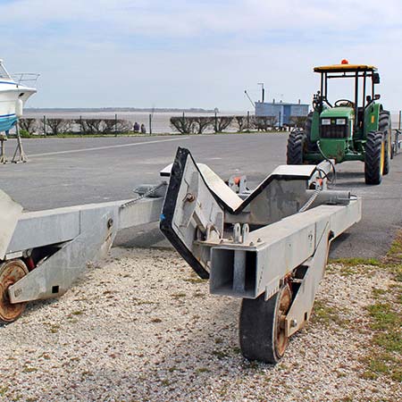 Meschers Service Marine | Nautisme vente neuf et occasion | entretien bateaux port à sec meschers royan charente maritime