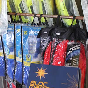 Meschers Service Marine | Nautisme vente neuf et occasion | entretien bateaux port à sec meschers royan charente maritime