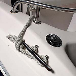 Meschers Service Marine | Nautisme vente neuf et occasion | entretien bateaux port à sec meschers royan charente maritime