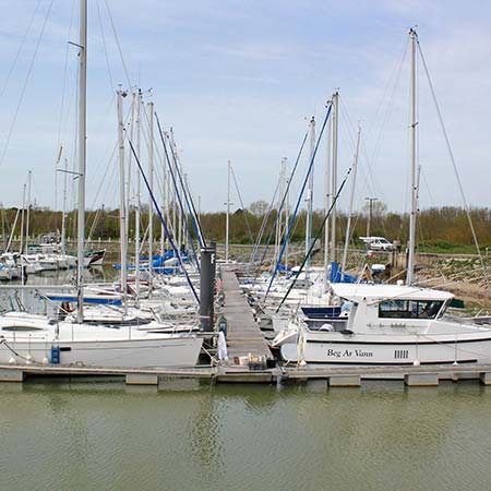 Meschers Service Marine | Nautisme vente neuf et occasion | entretien bateaux port à sec meschers royan charente maritime