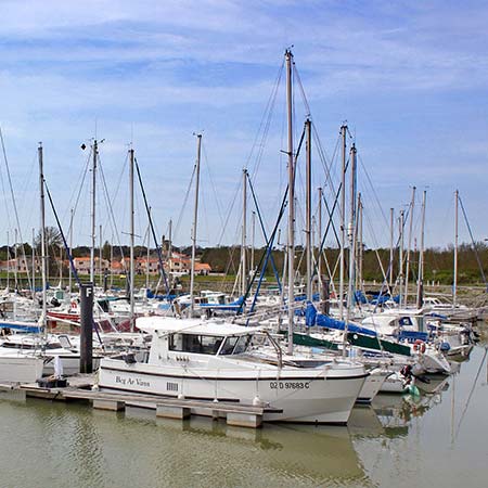 Meschers Service Marine | Nautisme vente neuf et occasion | entretien bateaux port à sec meschers royan charente maritime
