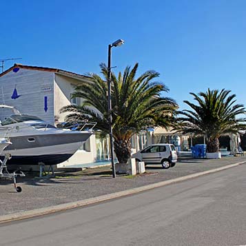 Meschers Service Marine | Nautisme vente neuf et occasion | entretien bateaux port à sec meschers royan charente maritime