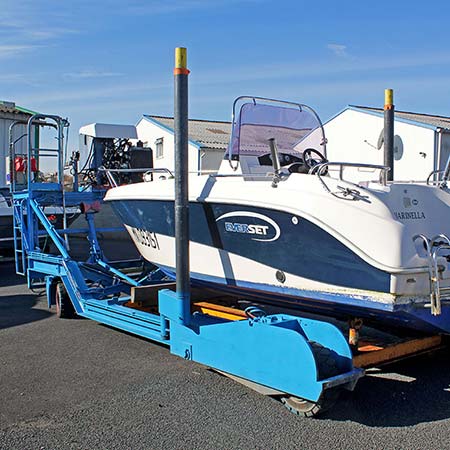 Meschers Service Marine | Nautisme vente neuf et occasion | entretien bateaux port à sec meschers royan charente maritime