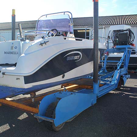 Meschers Service Marine | Nautisme vente neuf et occasion | entretien bateaux port à sec meschers royan charente maritime