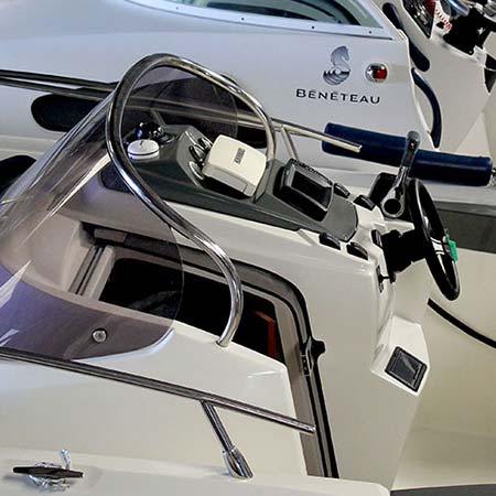 Meschers Service Marine | Nautisme vente neuf et occasion | entretien bateaux port à sec meschers royan charente maritime