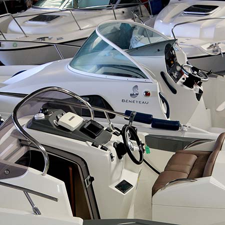 Meschers Service Marine | Nautisme vente neuf et occasion | entretien bateaux port à sec meschers royan charente maritime