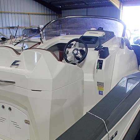 Meschers Service Marine | Nautisme vente neuf et occasion | entretien bateaux port à sec meschers royan charente maritime